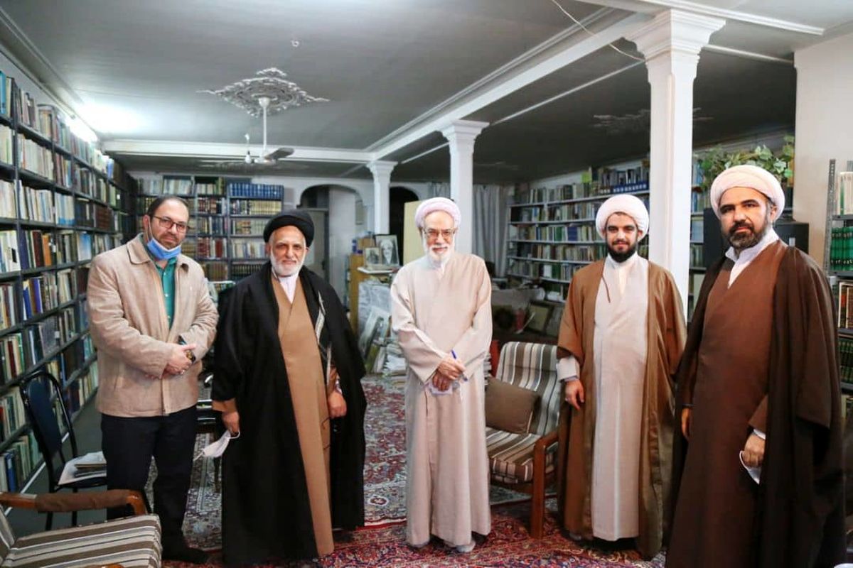 دیدار حجت الاسلام سید حسن اکبری با حجت الاسلام جواد محدثی