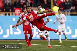 دیدار دو تیم ذوب آهن و پرسپولیس لغو شد