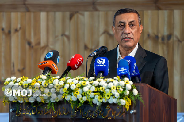 منافع ملی ایران با قدرت تأمین خواهد شد / دولت در کنار فعالان اقتصادی ایستاده است