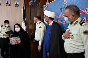 تقدیر فرمانده نیروی انتظامی اصفهان از رئیس روابط عمومی مخابرات 