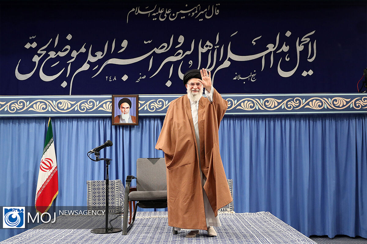 دیدار هزاران دانش‌آموز و دانشجو با مقام معظم رهبری