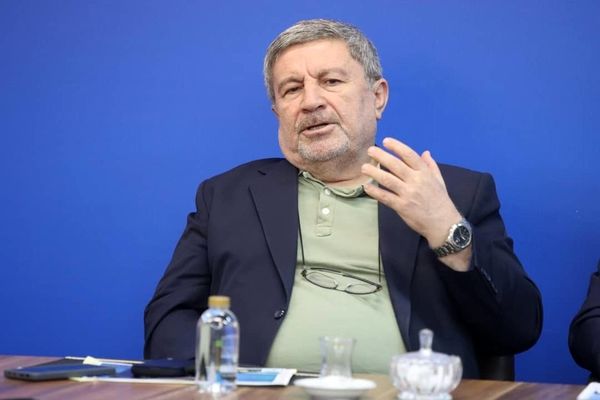 مداخله خارجی خط قرمز ملت ایران است