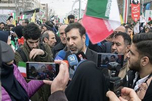 مسئولان با حل مشکلات معیشتی، قدردان حضور مردم باشند