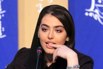 ریحانه پارسا از کنترل خارج شد! / جنگ بر سر ریحانه پارسا روی آنتن زنده + ویدئو
