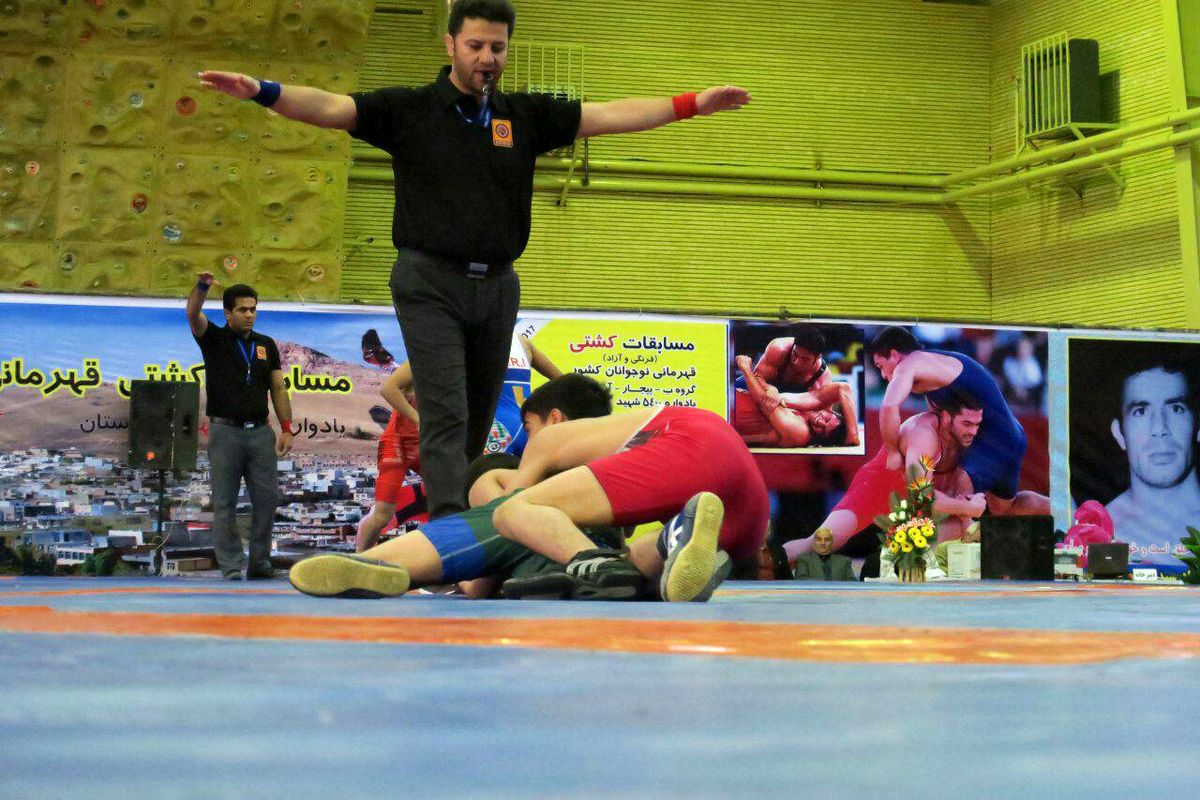 کشتی آزاد نوجوانان