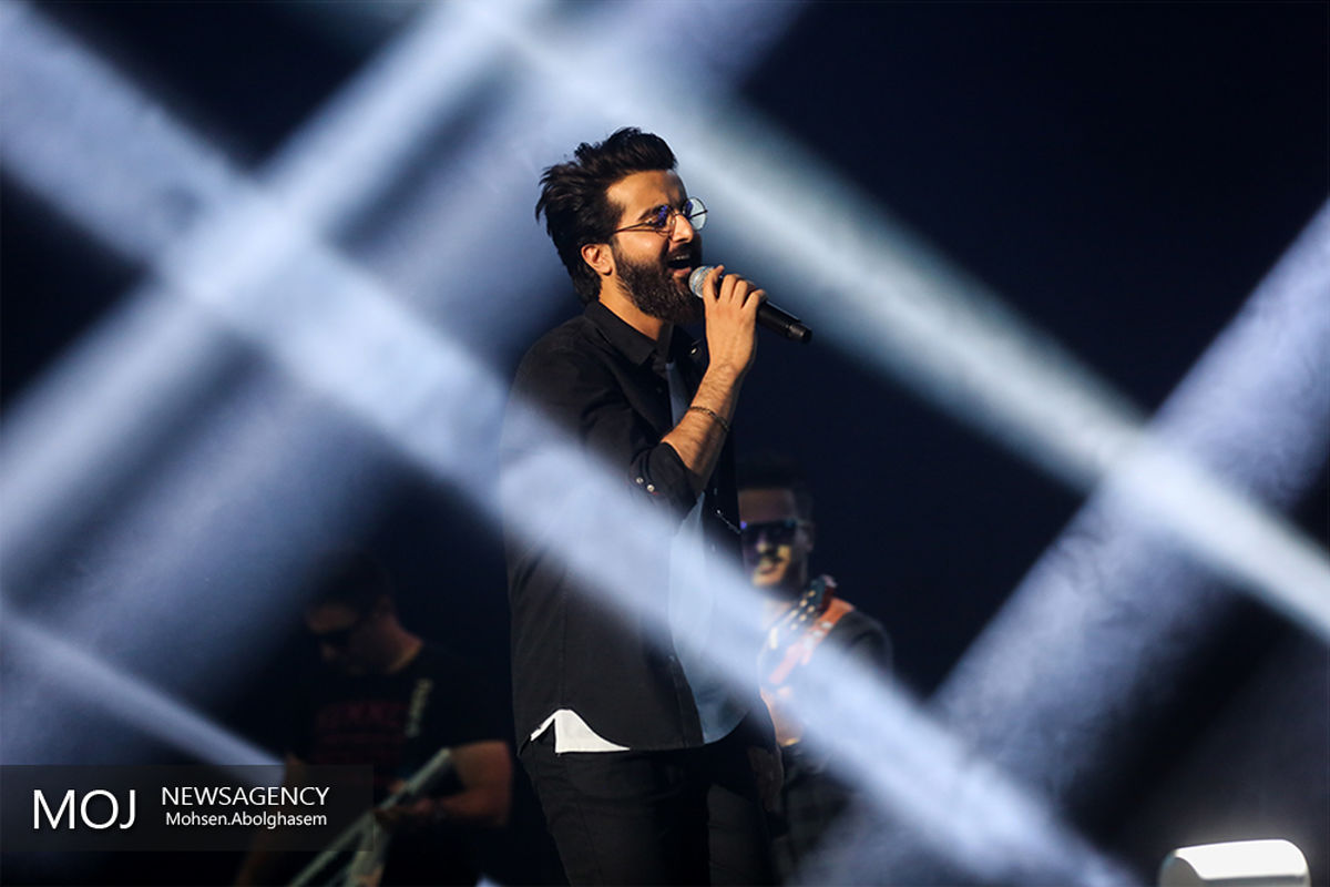 کنسرت هوروش بند