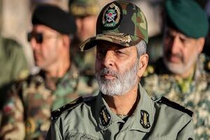 فرمانده کل ارتش وارد شهرستان پلدختر شد + فیلم