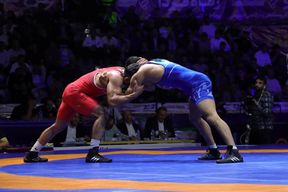 تصاویر روز نخست کشتی آزاد جام تختی در ارومیه