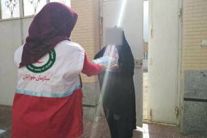 توزیع ۳۵۰ بسته معیشتی بین نیازمندان توسط خانه هلال روستای اسلامیه شهرستان تفت
