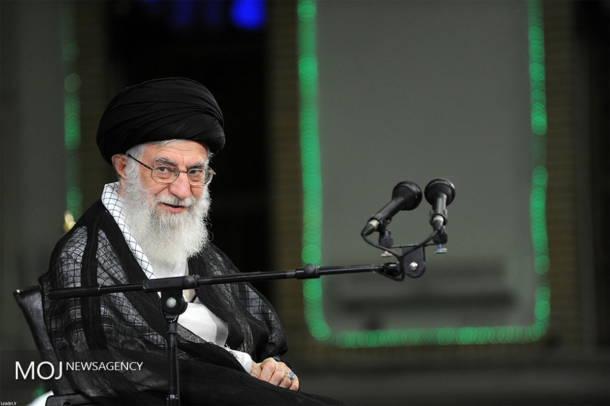 دیدار مسئولان و سفرای کشورهای اسلامی با مقام معظم رهبری