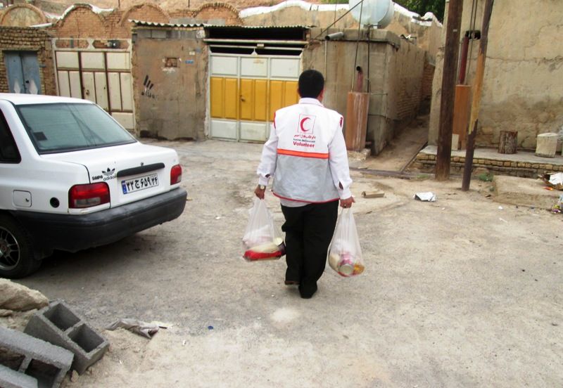 بهره مندی ۴۲ هزار نیازمند از سبدهای غذایی حمایتی هلال احمر خوزستان
