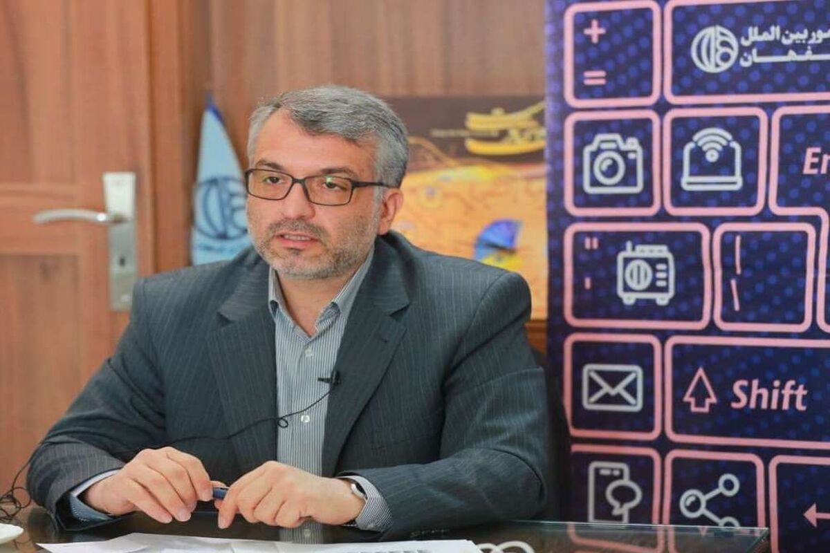 نادر آخوندی