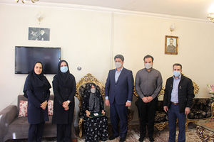 یاد شهدا باید همیشه در فضاى جامعه زنده باشد