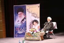 باید کهنه‌پرستی و کوروش‌پرستی برای مردم تبیین شود / عده‌ای به فکر زنده‌کردن چند استخوان پوسیده هستند