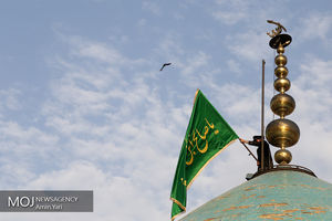 تعویض پرچم گنبد امامزاده صالح (ع) تجریش