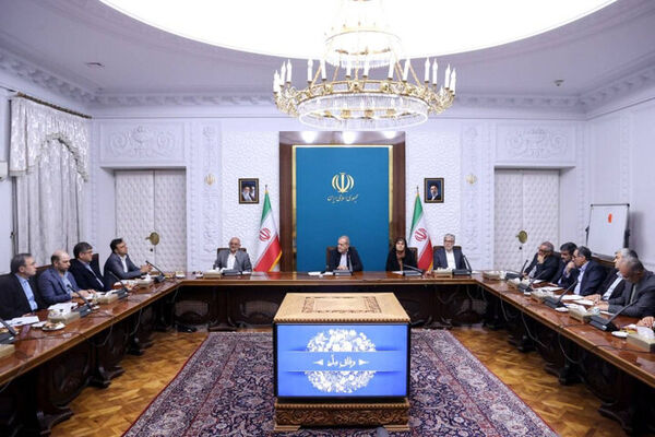 تأکید پزشکیان بر عدالت در حمل‌ونقل عمومی