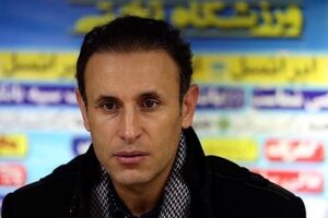 انتقاد گل محمدی از نقل وانتقالات نیم فصل تراکتورسازی 