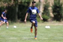 آخرین وضعیت مصدومیت ارسلان مطهری/ دوری ۴ هفته ‌ای مهاجم استقلال از میادین