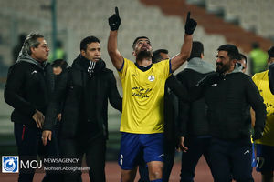 دیدار تیم های فوتبال پرسپولیس و نفت مسجد سلیمان - ۱ آذر ۱۳۹۸