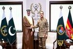 هیات نظامی - دفاعی کویت و پاکستاند مسائل دوجانبه و منطقه را بررسی کردند