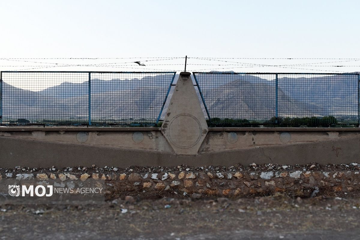 دیوار فرودگاه خرم آباد