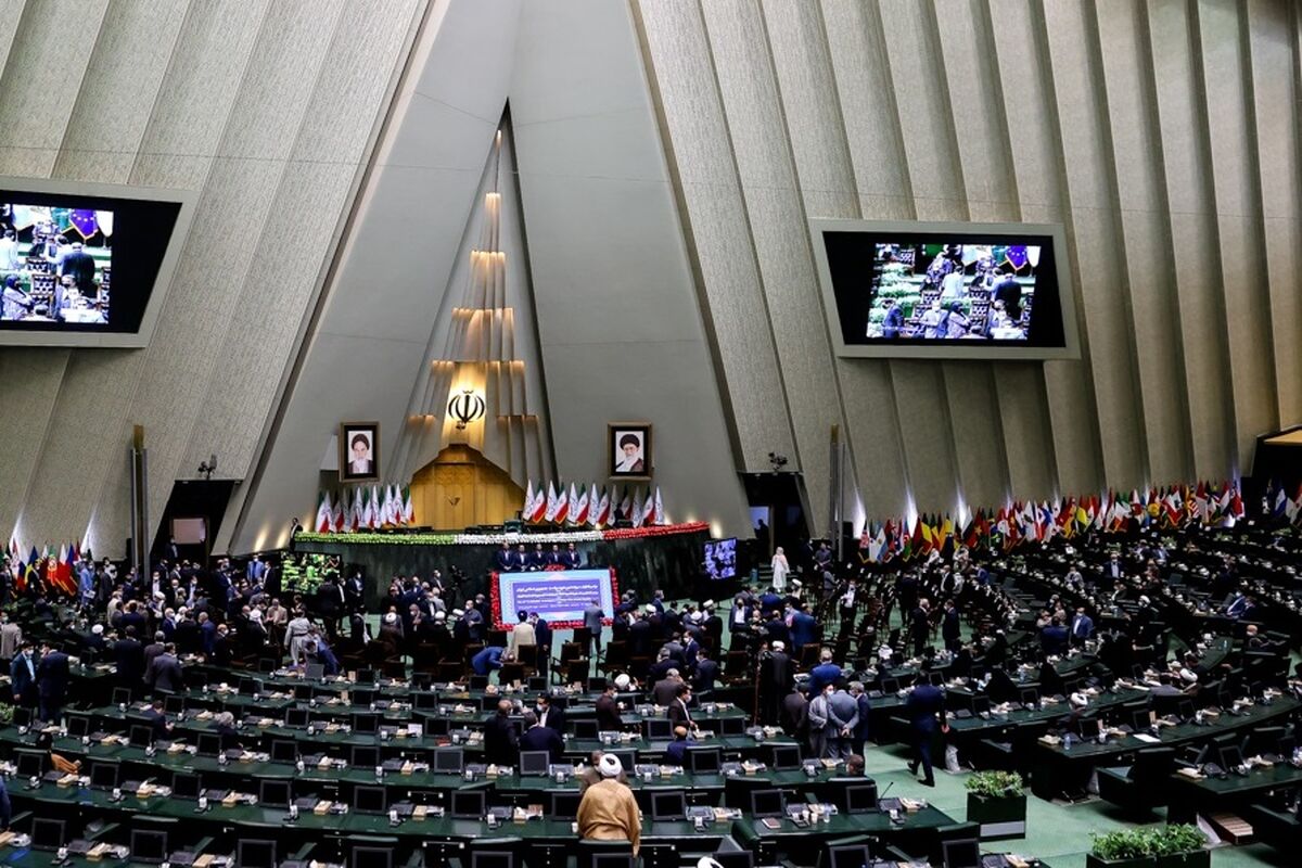 تحلیف رئیسی