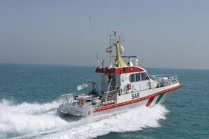 نجات 6 خدمه موتور لنج باری از غرق شدن