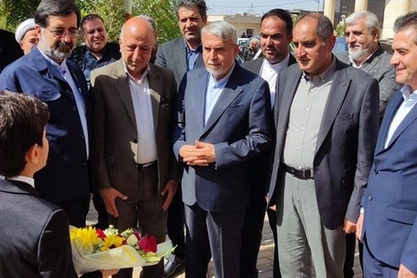 سفر دو روزه وزیر میراث‌فرهنگی به قم برای توسعه گردشگری و صنایع‌دستی