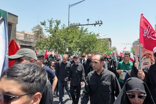 وزیر کشور در مراسم تشییع رهبر شهید انقلاب حضور یافت