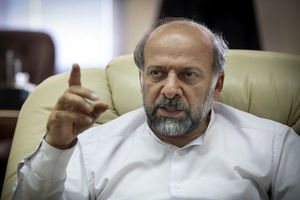 تهیه کننده باید  به مسوول مخیر تبدیل شود/ساخت مصنوعی آثار فرهنگی سینما را به قهقرا می برد