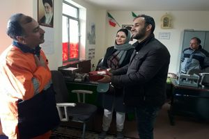 معنا شدن انسانیت توسط پاکبان سنندجی