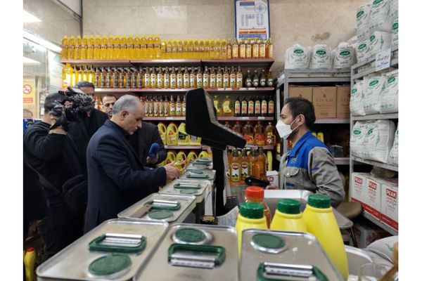 بازدید وزیر دادگستری از چند واحد صنفی در شهر تهران
