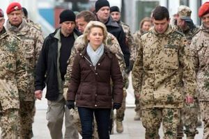 وزیر دفاع آلمان وارد مزار شریف شد