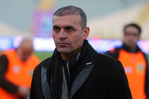 کناره گیری ویسی از مربیگری استقلال خوزستان