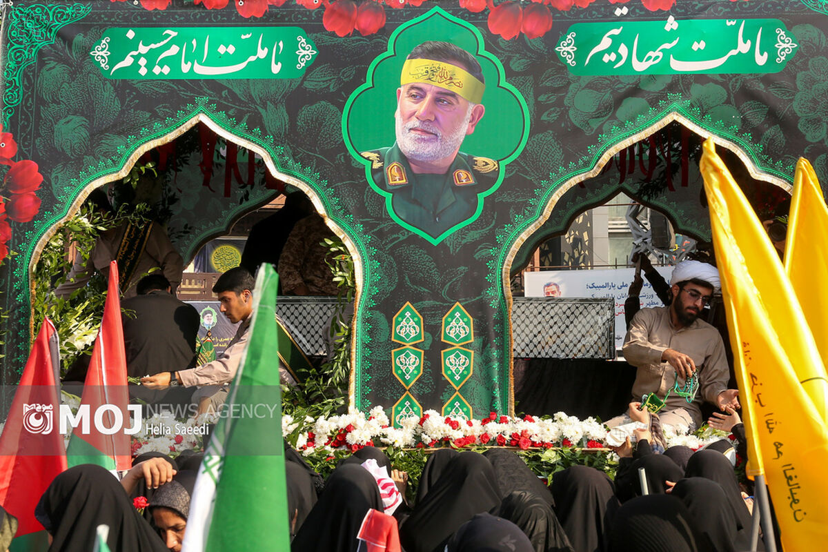 تشییع پیکر شهید «عباس نیلفروشان»