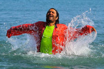 عوامل مجموعه دردانه های خلیج فارس برای ادامه فیلمبرداری راهی جزیره لارک شدند