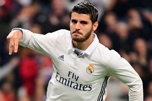 امروز یک اسطوره کفش هایش را آویخت