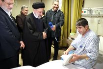  رئیس‌جمهور  از جانبازان دفاع مقدس، سرزده  عیادت  کرد