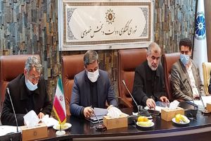 بانک های عامل نسبت به معیشت مردم احساس مسوولیت کنند