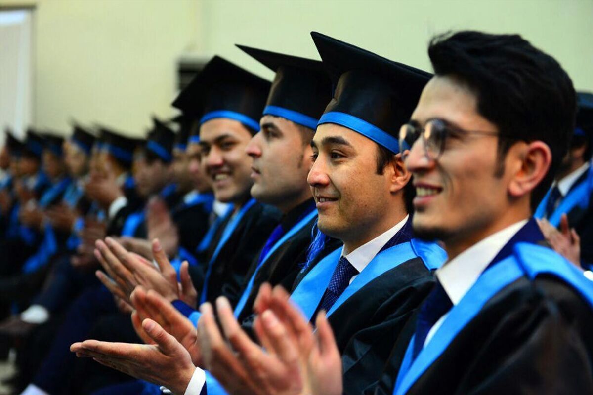 دانش آموزان ایرانی مقیم خارج