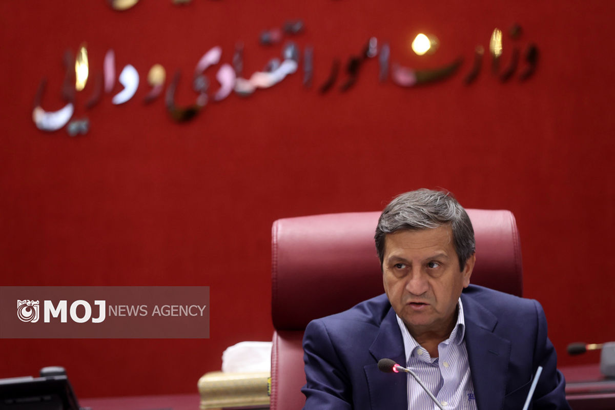 عبدالناصر همتی - وزیر امور اقتصادی و دارایی