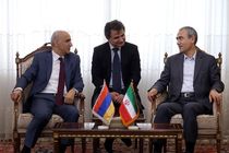 در راستای سیاست‌های دولت، گسترش روابط اقتصادی و تجاری با ارمنستان جزو اولویت‌های این استان است