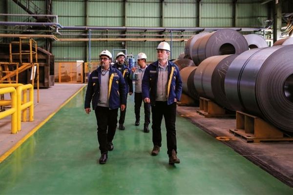 بررسی نظام‌مند، جامع و یکپارچه سیستم منابع انسانی فولاد مبارکه با رویکرد علمی