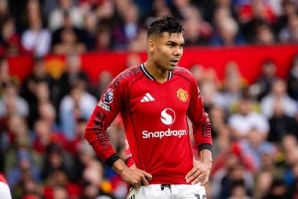 کاسمیرو در پایان فصل از یونایتد جدا می‌شود