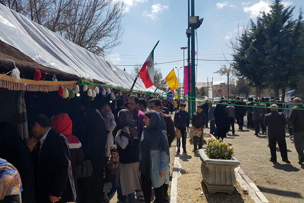 نمایشگاه گردشگری نهاوند در استان کمنظیر است