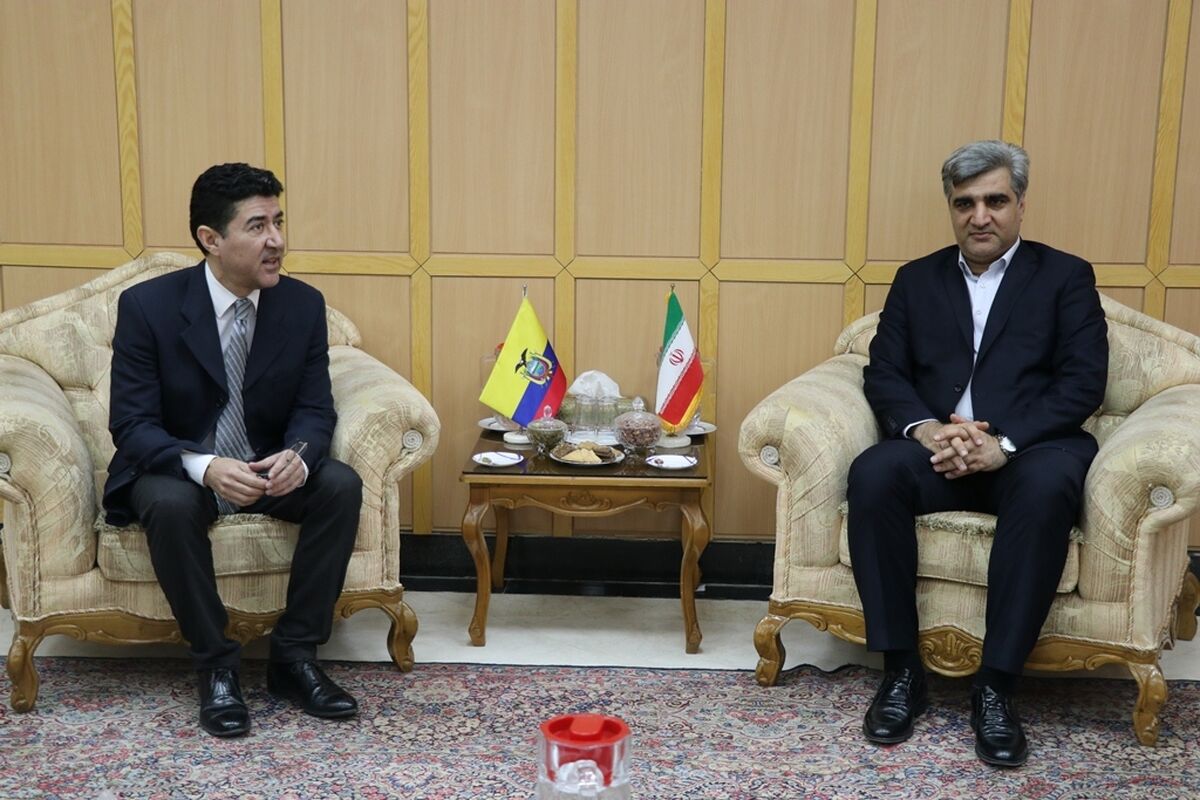 سفیر اکوادر