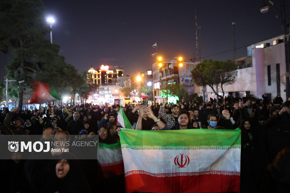 شب شهادت رهبر شهید انقلاب در تهران