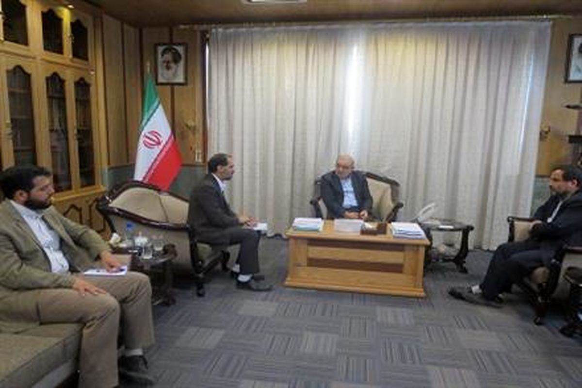 استاندار قم در ديدار رايزن فرهنگي ايران در لبنان