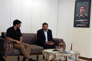 دیدار مخبر با خانواده شهید محمود باقری + فیلم