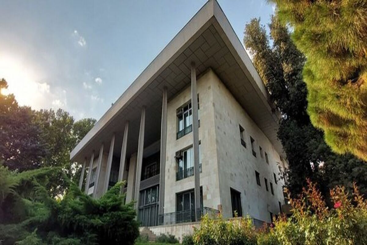کاخ نیاوران